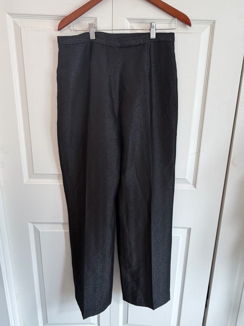 Le Suit Size 10 Charcoal Herringbone Pleated Lined Straight Leg Dress Pants